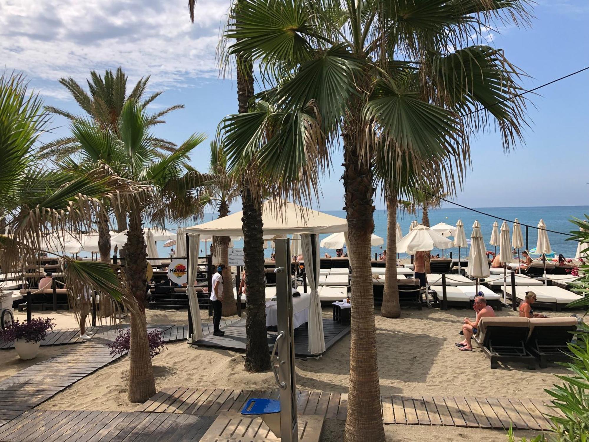 Beach Retreat 2 Bedroom Apartment Fuengirola Bagian luar foto